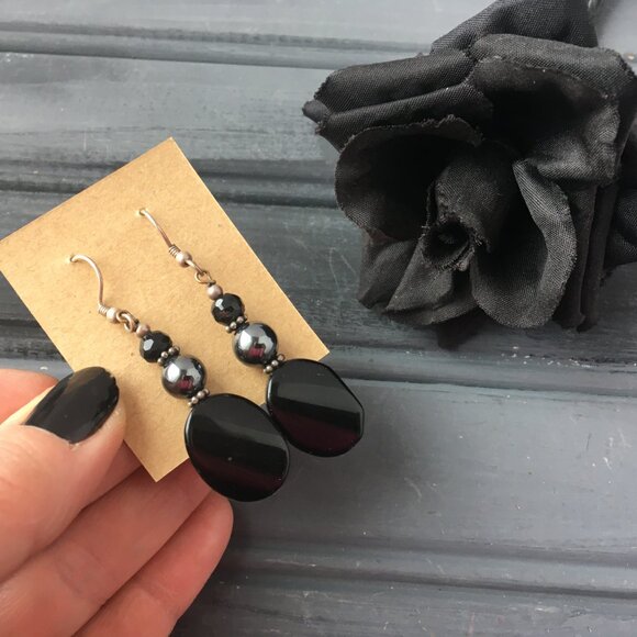 Black Dangly Earrings - Picture 4 of 8